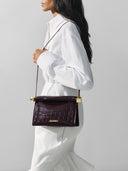 JACQUEMUS LA POCHETTE ROND CARRE BURGUNDY