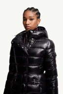 MONCLER BARANTE HOODED SHORT DOWN JACKET BLACK