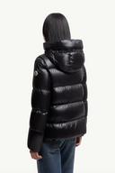 MONCLER SERITTE SHORT DOWN JACKET BLACK