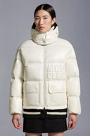 MONCLER ABBAYE SHORT DOWN JACKET IVORY