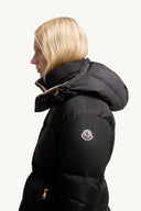 MONCLER AGNEUX SHORT DOWN JACKET BLACK